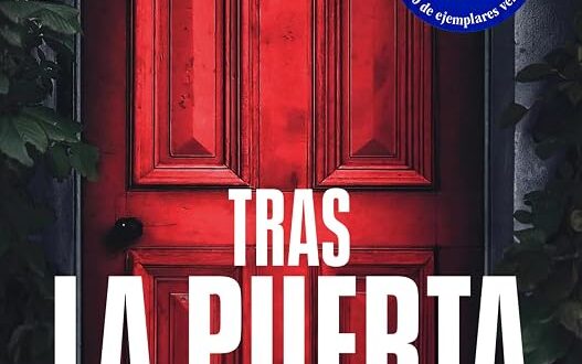 Tras la puerta